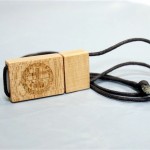 USB w ekologicznej obudowie z logo